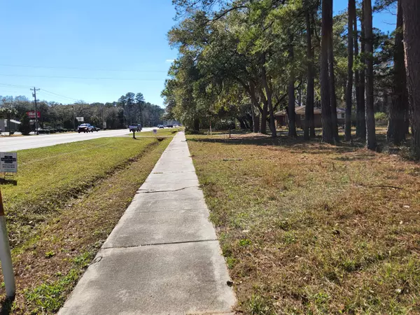 6152 Savannah Hwy., Ravenel, SC 29470