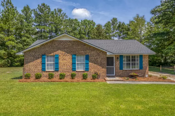 114 Mountain Pine Rd, Moncks Corner, SC 29461