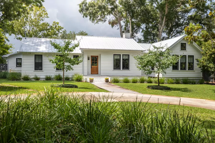 112 Freeman St, Mount Pleasant, SC 29464