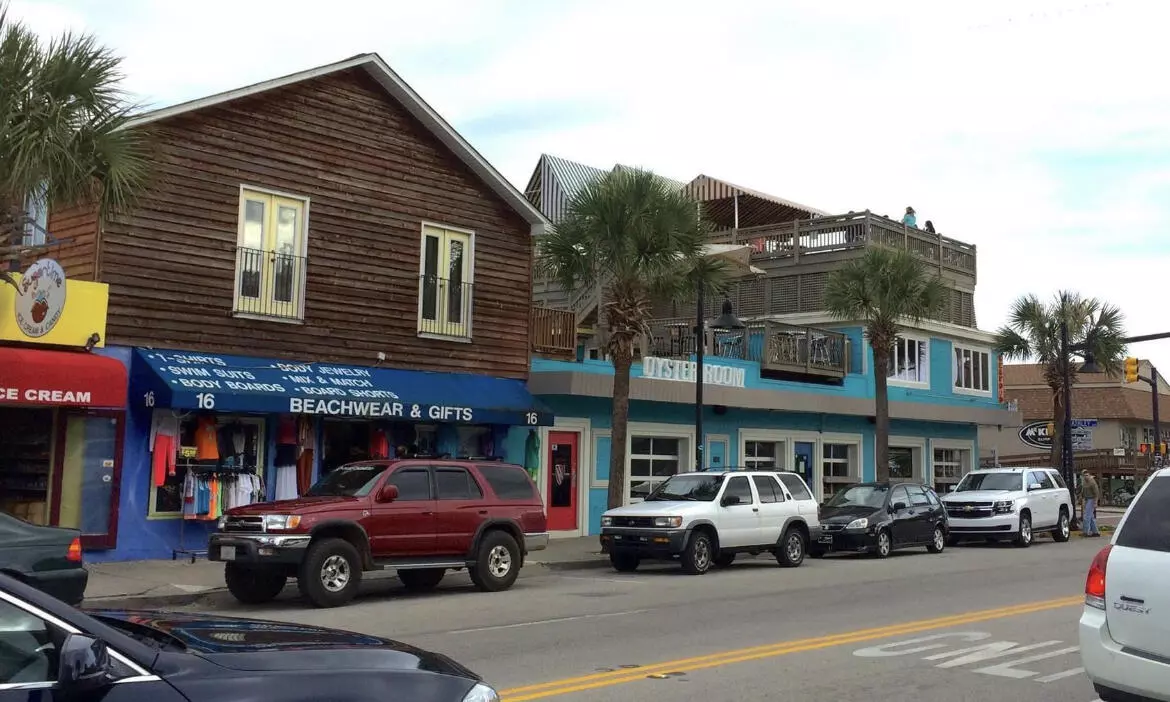 Folly Beach, SC 29439,16 Center St #1