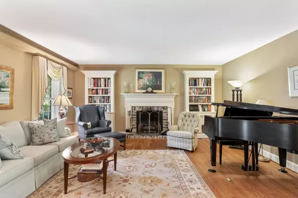 Charleston, SC 29407,1 Guerard Rd