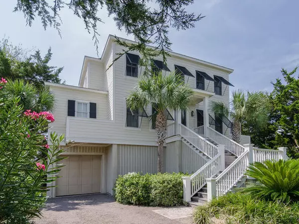 3002 Palmetto Blvd #4, Edisto Beach, SC 29438