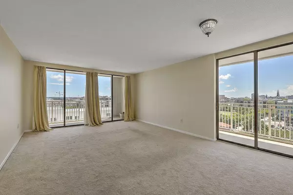 Charleston, SC 29401,330 Concord St #7 B