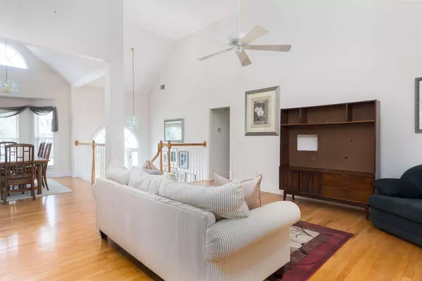 Mount Pleasant, SC 29464,261 Palm St