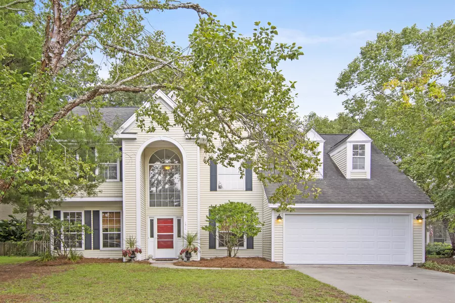 1916 Falling Creek Cir, Mount Pleasant, SC 29464