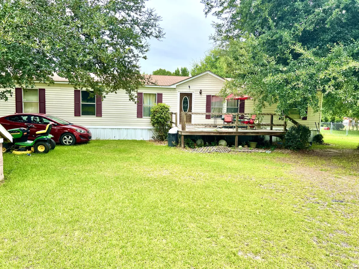 Ridgeville, SC 29472,150 Wagon Trail Rd