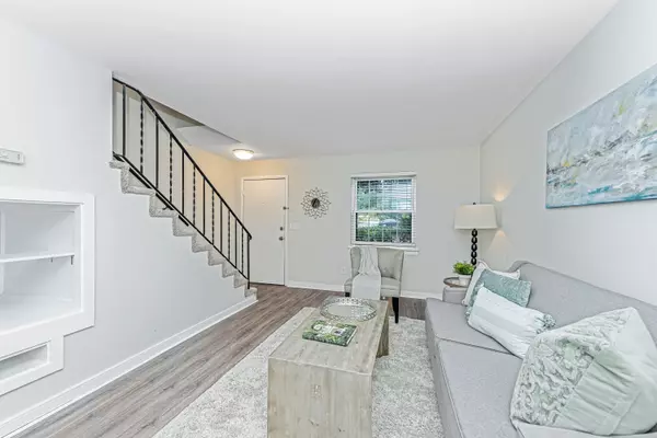 Charleston, SC 29412,21 Rivers Point Row #12 H