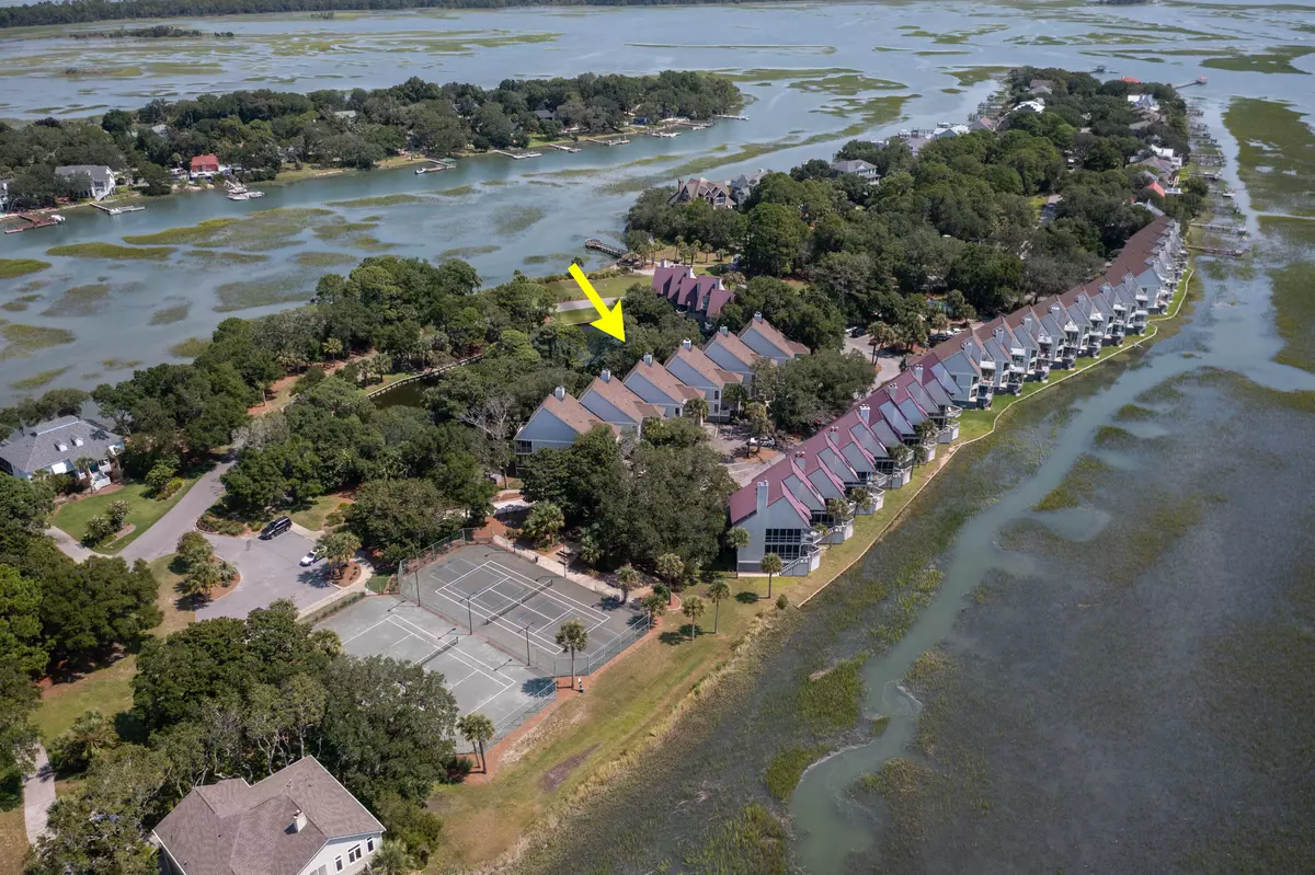 Folly Beach, SC 29439,214 Little Oak Dr