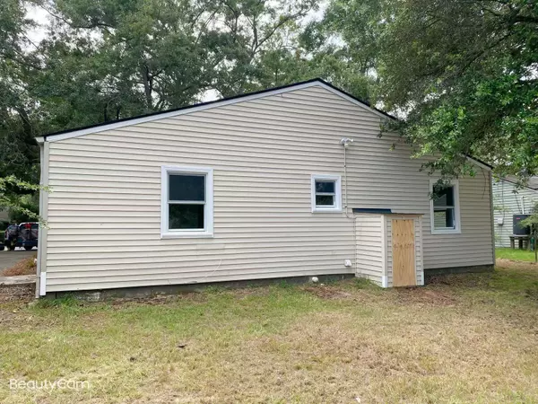 North Charleston, SC 29405,3124 Terry Dr