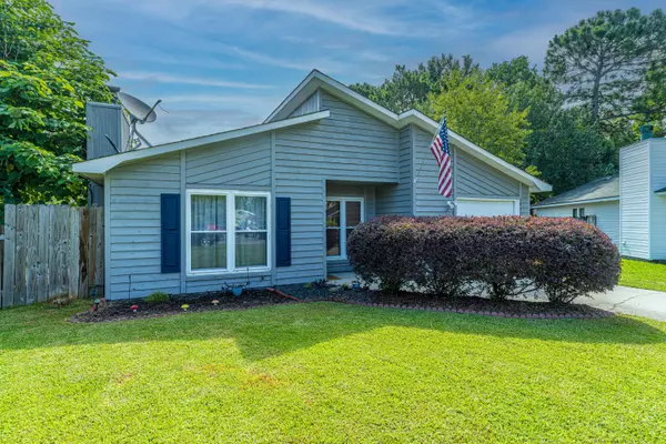 1841 Sundancer Ln, Goose Creek, SC 29445
