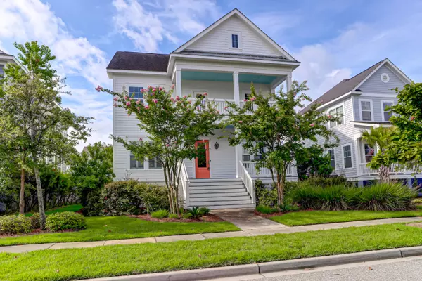 1847 Village Crossing Dr, Daniel Island, SC 29492