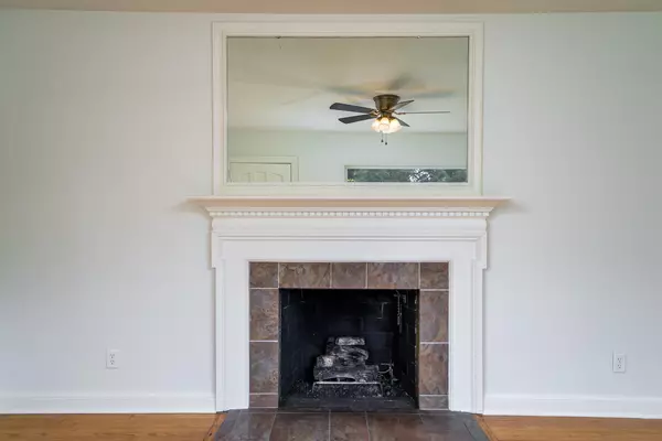 Charleston, SC 29407,3 Brennon St