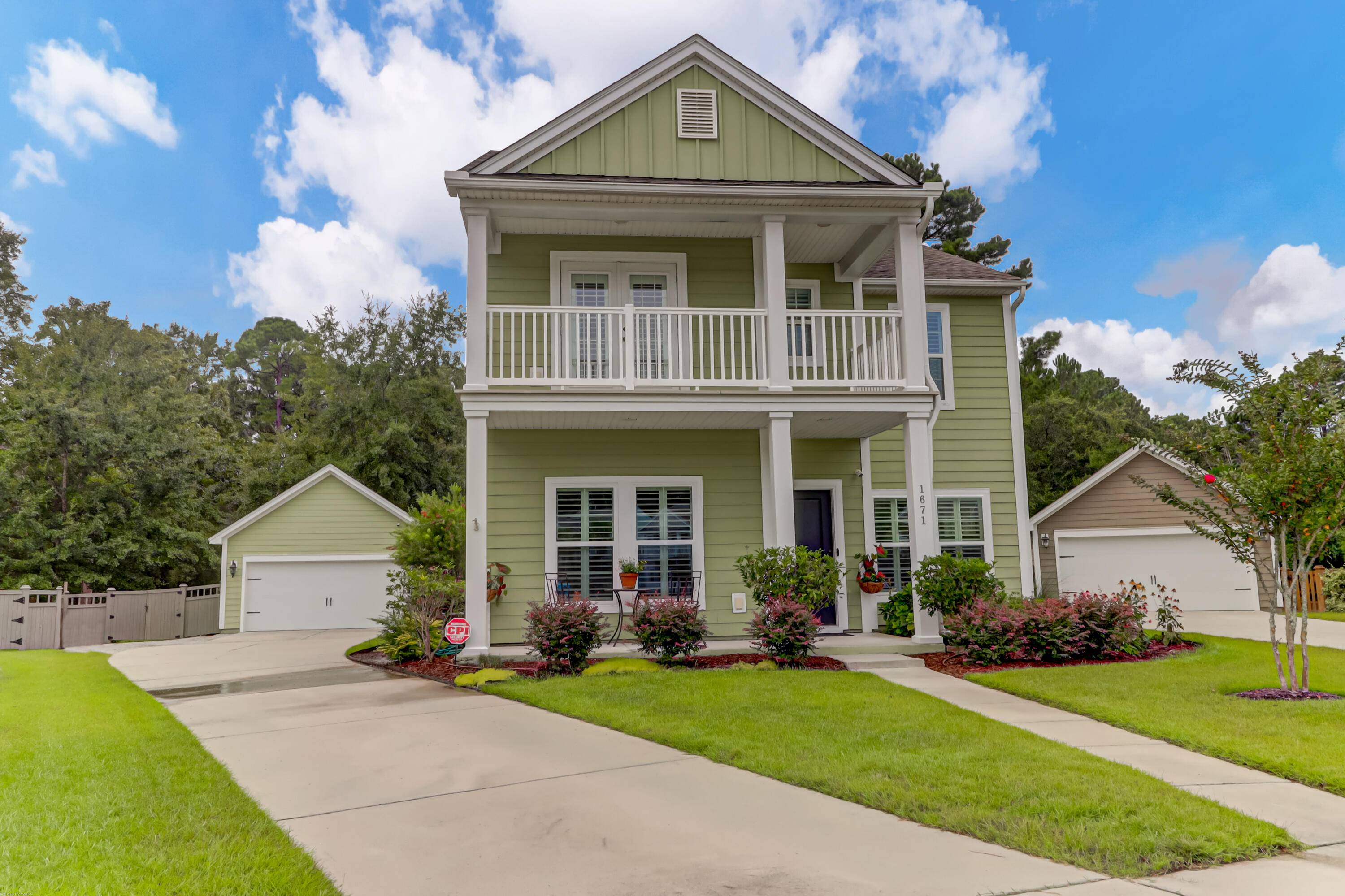1671 Valley Oak Rd, Johns Island, SC 29455