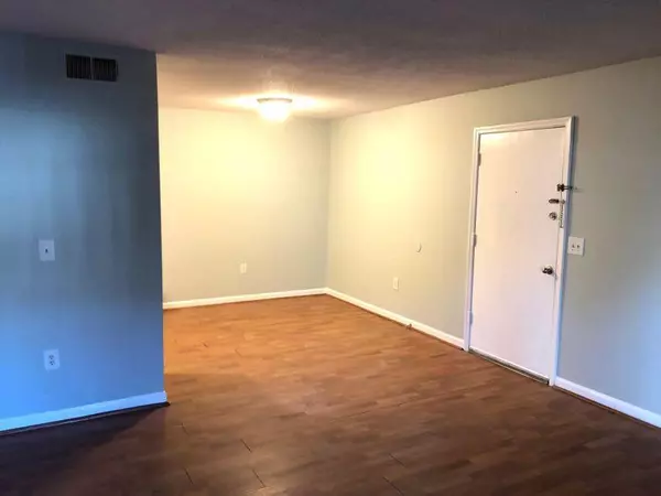 Charleston, SC 29412,1402 Camp Rd #9b