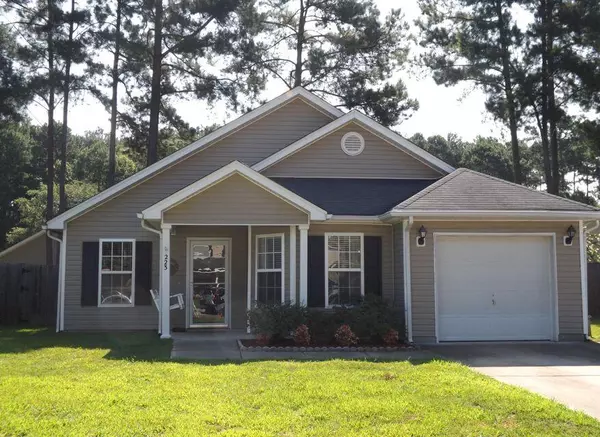 223 Bainsbury Ln, Summerville, SC 29483