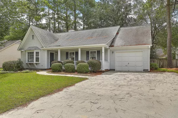 Summerville, SC 29485,106 St Awdry St