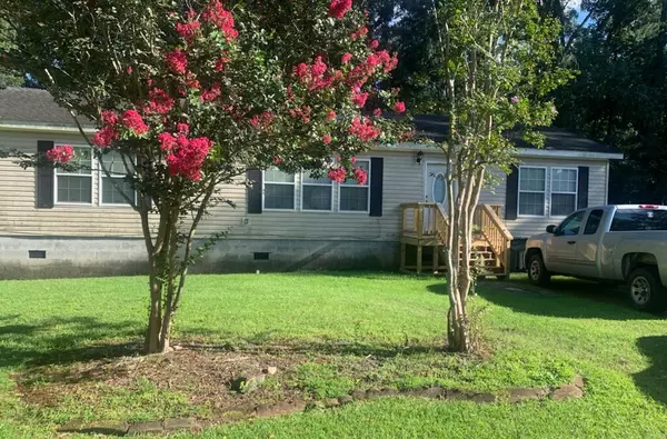 27 Guerry Cir, Goose Creek, SC 29445