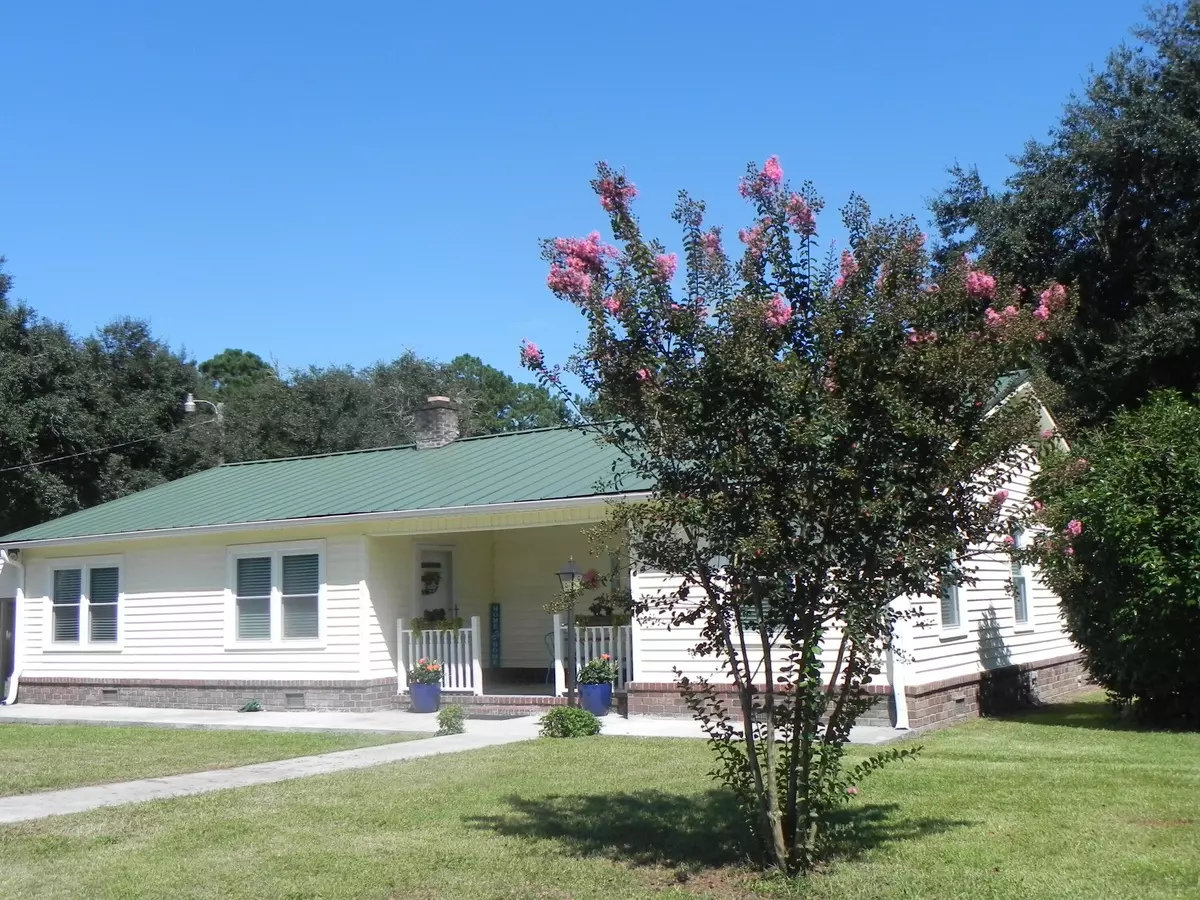 Bonneau, SC 29431,122 George Ln
