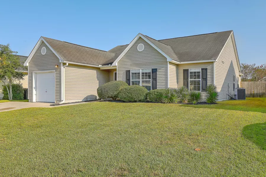 110 Delafield Dr, Summerville, SC 29483