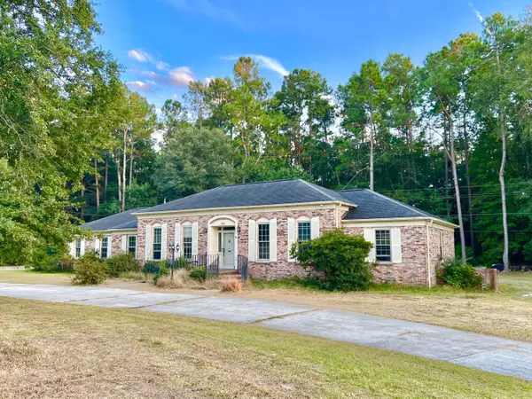 131 Auld Brass Rd, Walterboro, SC 29488