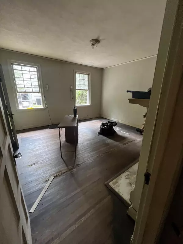 Bamberg, SC 29003,89 N Carlisle St