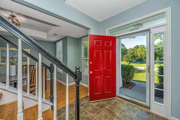 Summerville, SC 29485,109 Evesham Dr