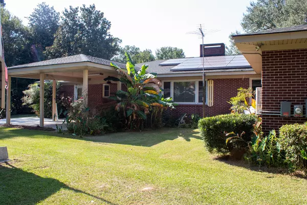 Holly Hill, SC 29059,1129 Mccoy St