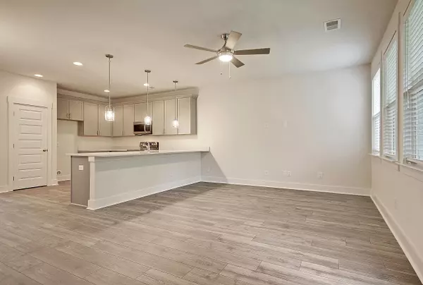 North Charleston, SC 29418,5110 Park Creek Ave