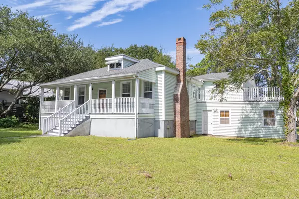 2630 Goldbug Ave, Sullivans Island, SC 29482