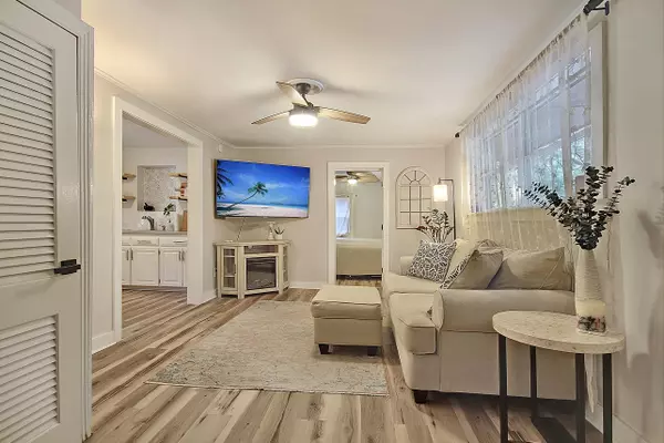 Johns Island, SC 29455,3293 River Rd