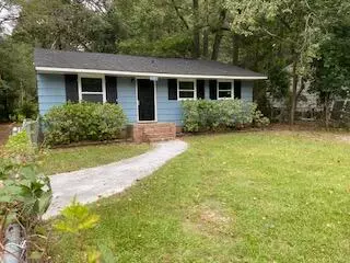 2336 Falcon Rd, North Charleston, SC 29406