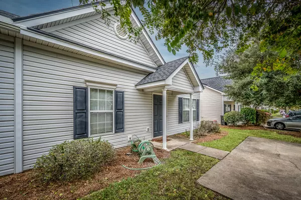 Hanahan, SC 29410,7357 Suncatcher Dr