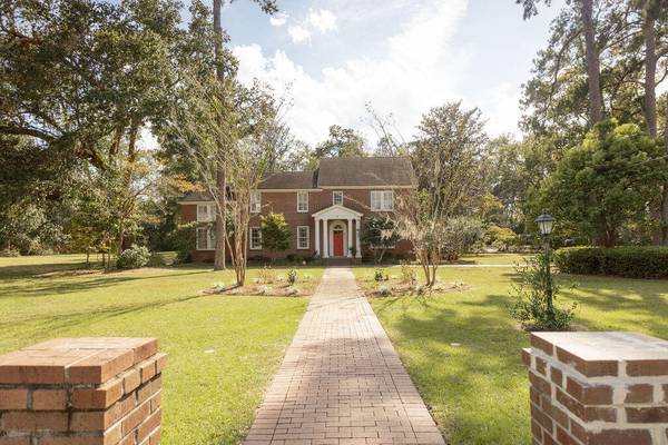 810 Hampton St, Walterboro, SC 29488