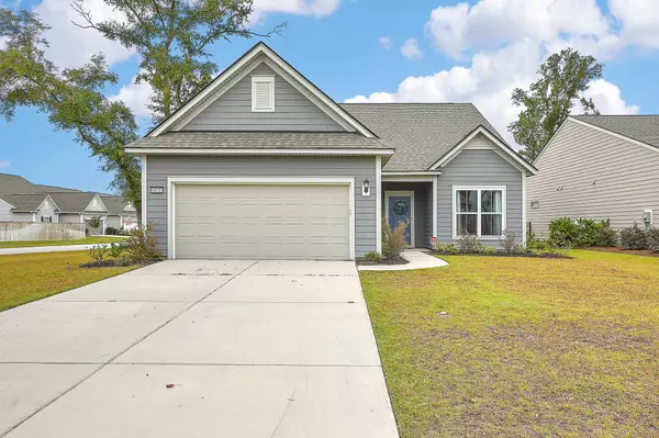 6038 Wilkes Pond Dr, Hollywood, SC 29449