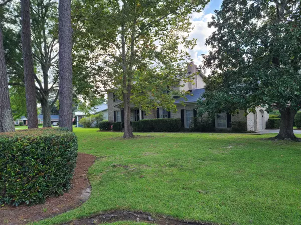 Charleston, SC 29407,1 Lampton Rd