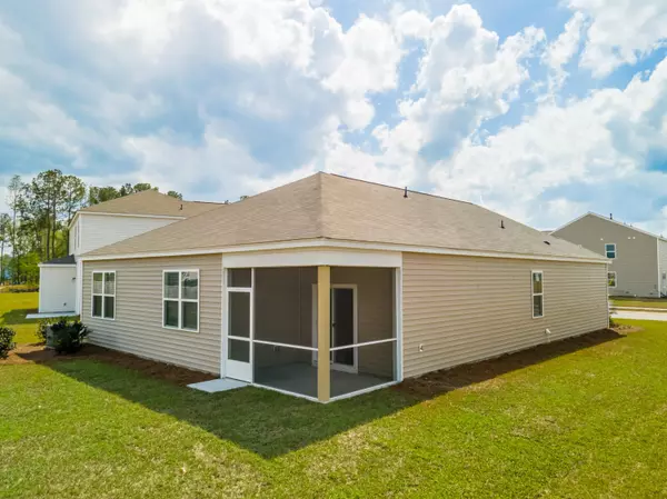 Summerville, SC 29483,113 Cloverleaf St