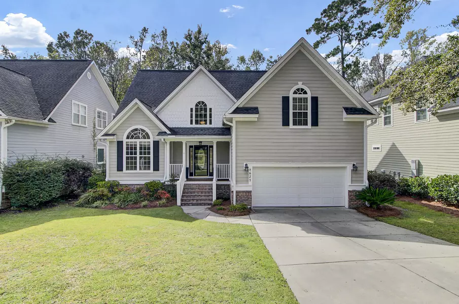 8621 Woodland Walk, North Charleston, SC 29420