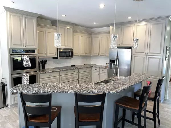 Summerville, SC 29485,106 Boyle Way