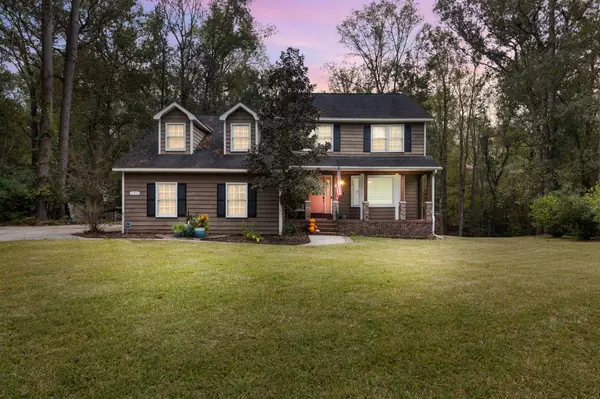 105 Hampton Dr, Summerville, SC 29485