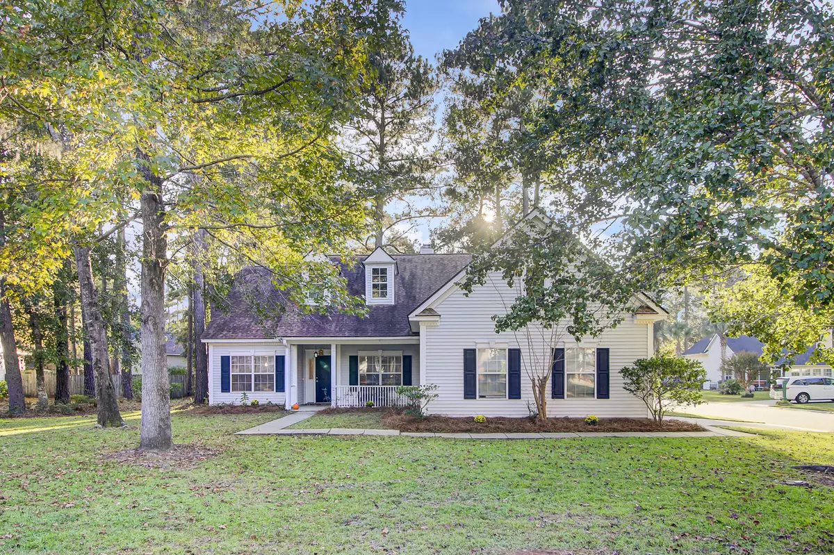 Summerville, SC 29485,561 Pointe Of Oaks Rd