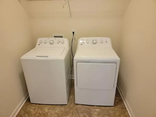 North Charleston, SC 29420,8551 Marsh Overlook