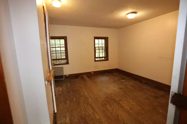 Summerville, SC 29483,717 W Luke Ave