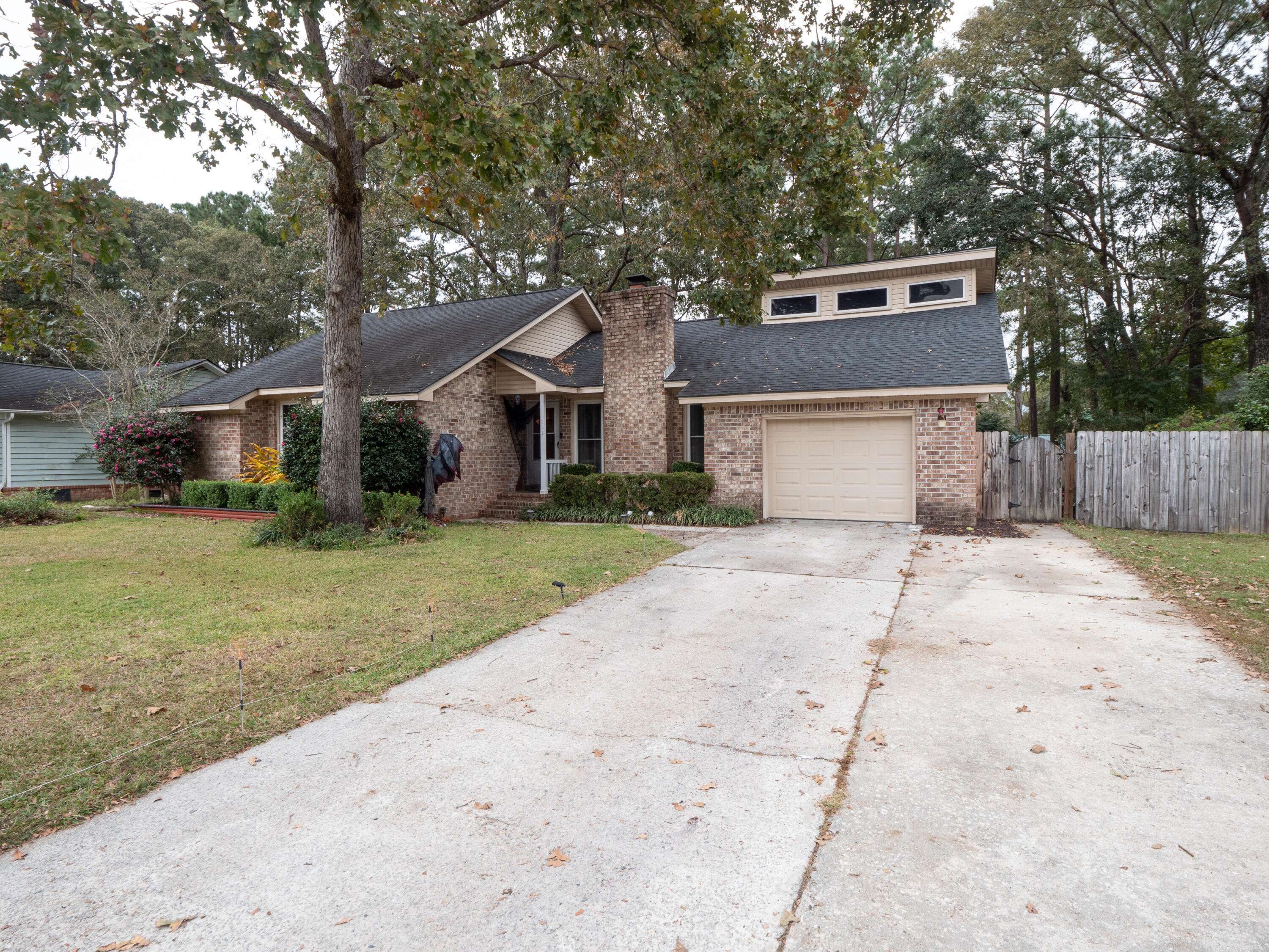 Summerville, SC 29485,111 Chessington Cir