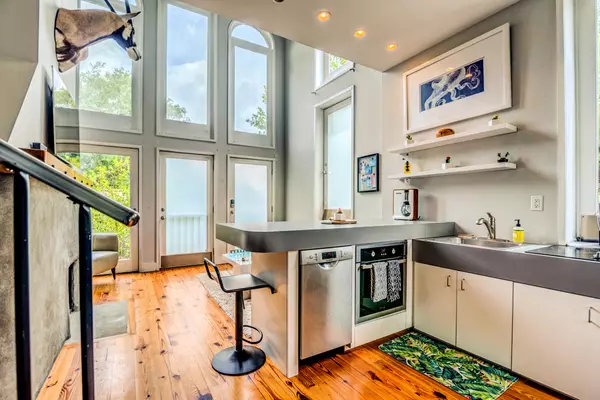 Charleston, SC 29403,2 Francis St #K