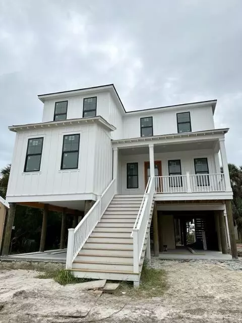 516 Pompano St, Edisto Beach, SC 29438