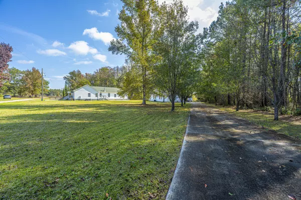 Ridgeville, SC 29472,118 Willis Pl