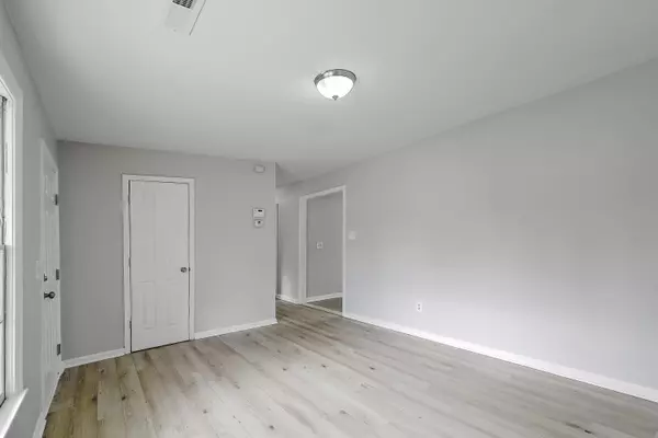 Ladson, SC 29456,4482 Hardwood St