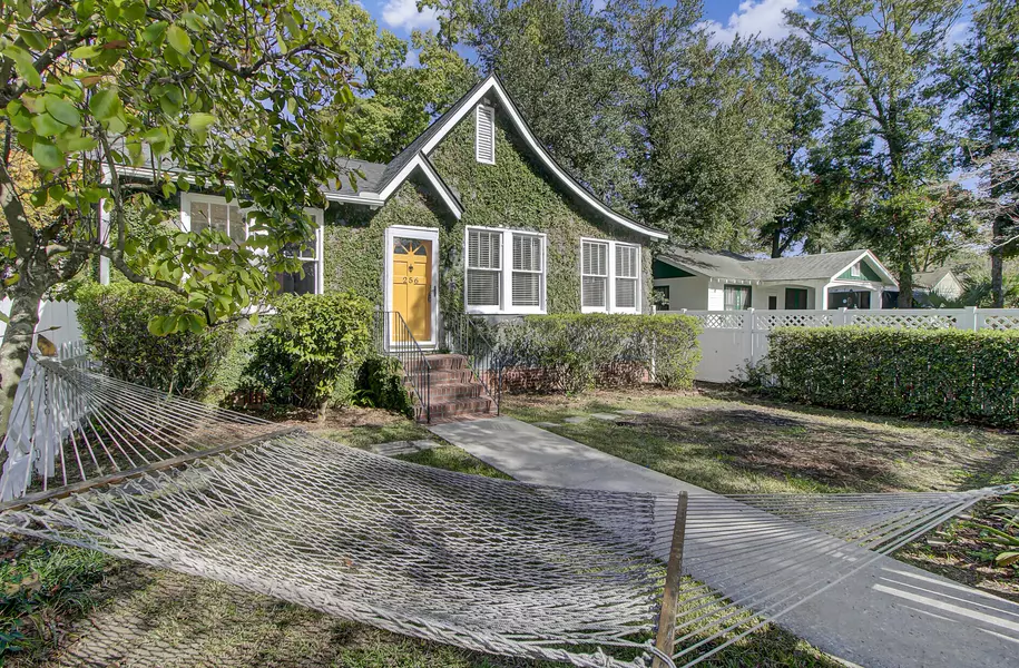 256 W Poplar St, Charleston, SC 29403