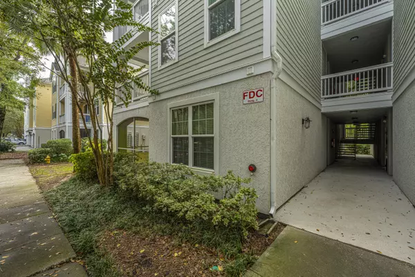 Johns Island, SC 29455,60 Fenwick Hall Allee #334