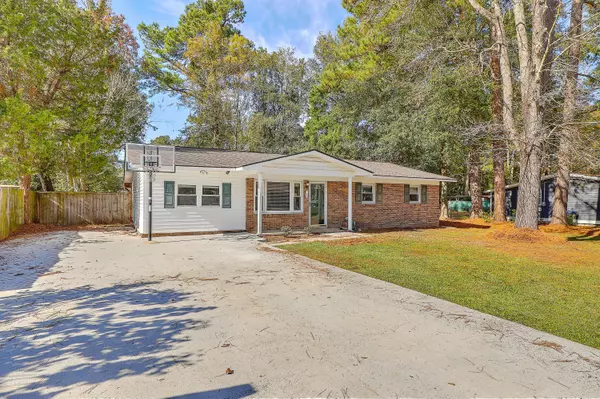 Summerville, SC 29483,116 Helen Dr